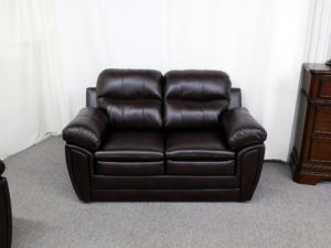 23154 - Loveseat