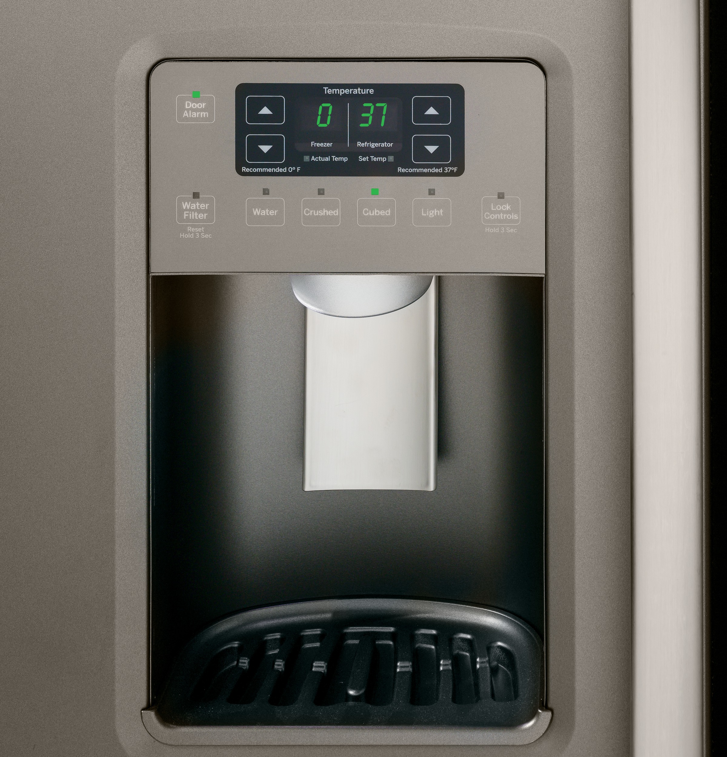 23458 - Fridge - GSS23GMKES - Dispenser 23458 - Fridge - GSS23GMKES - Dispenser